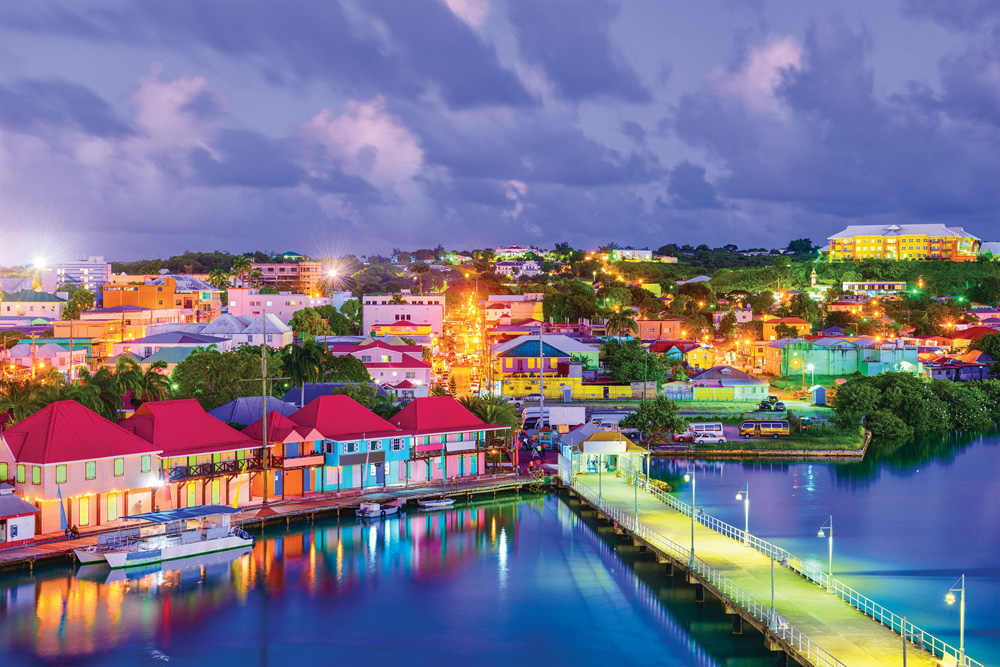 Écotourisme à Antigua-et-Barbuda : Le Guide du Voyageur Responsable aux Caraïbes
